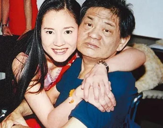 郑艳丽旧病复发再度入院 感谢老母亲照顾 48岁无儿无女仍单身