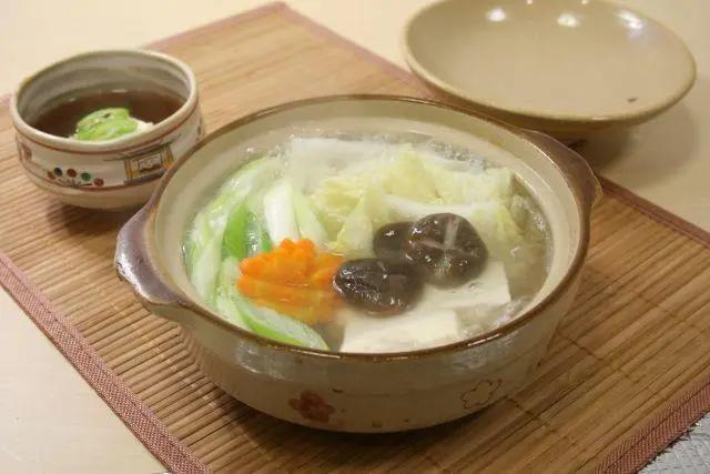 水煮餐减肥容易复胖!滴油不沾可致便秘、皮肤干燥、免疫力失调