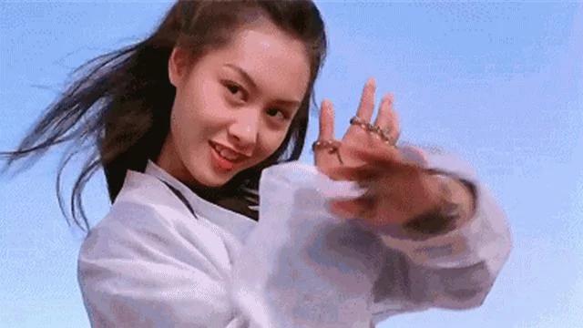 蔡少芬等人为朱茵庆生:虽然各自忙碌但心中牵挂