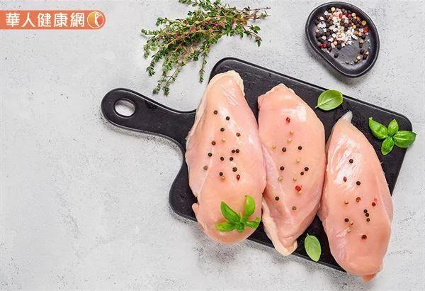 舒肥鸡胸肉低脂 减肥最快速?营养师:长期吃恐便祕、低血糖5大问题找上门