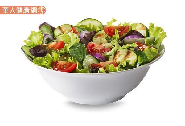 舒肥鸡胸肉低脂 减肥最快速?营养师:长期吃恐便祕、低血糖5大问题找上门