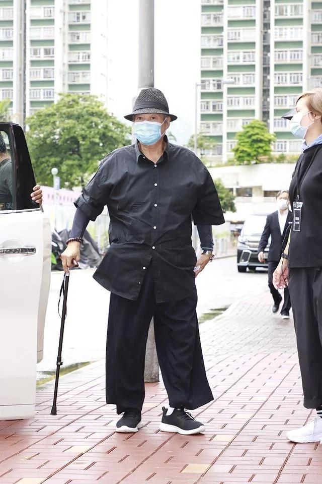 洪金宝手术后忽胖忽瘦引担忧 儿媳妇回应:他很健康 每天断食16小时