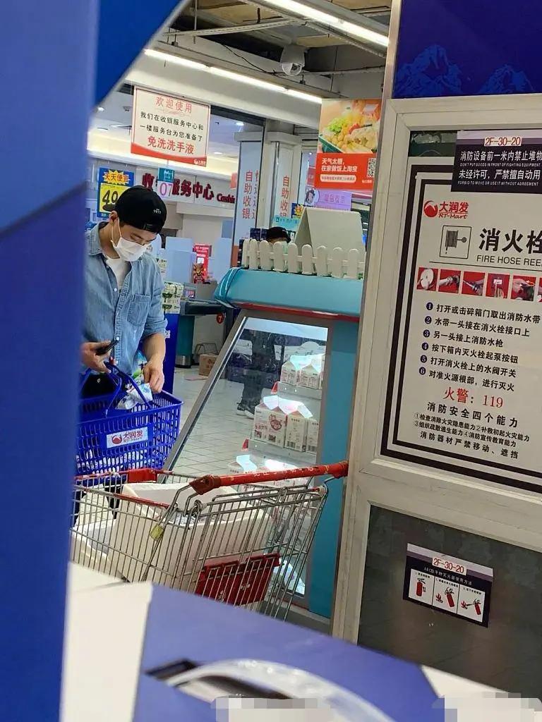 41岁董璇生日 佟丽娅关悦掐点祝福!绯闻男友却毫无动静?