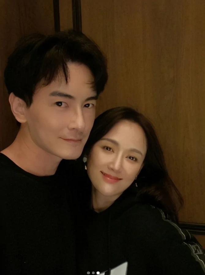 陈乔恩携富二代男友返台 晒亲友逗趣照