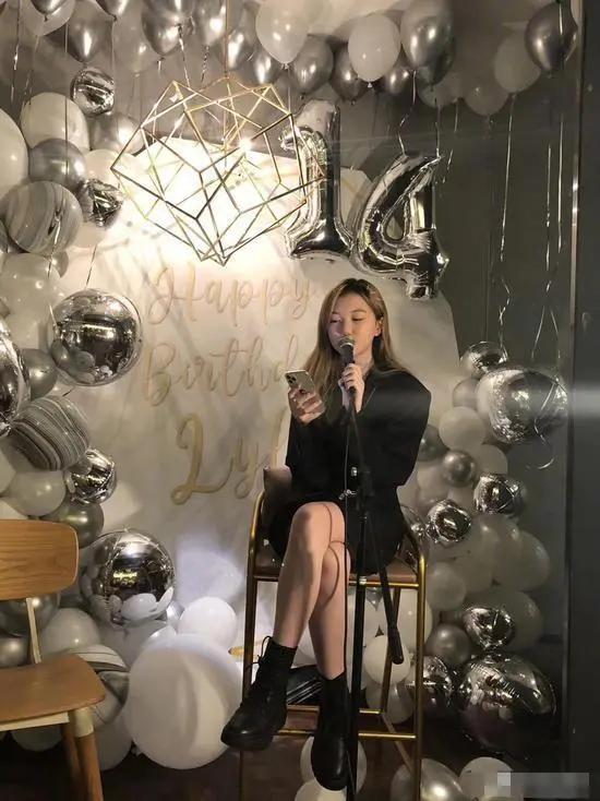 不堪网络暴力 李嫣清空社交网站