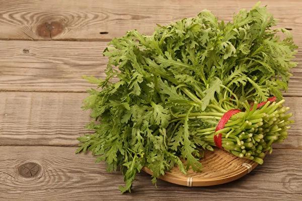 茼蒿是抗病毒、減肥的良伴 營養師推薦2吃法 1 茼蒿是抗病毒、減肥的良伴 營養師推薦2吃法