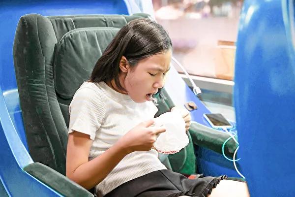 孩子晕车怎么办?8招预防 不用吃晕车药