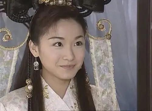 《风云》中活泼美丽的幽若 如今42岁颜值依然抗打