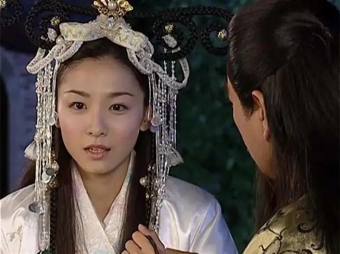 《风云》中活泼美丽的幽若 如今42岁颜值依然抗打