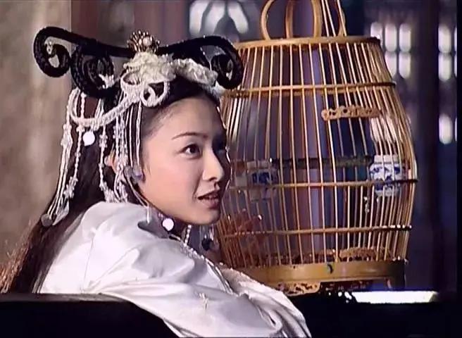 《风云》中活泼美丽的幽若 如今42岁颜值依然抗打