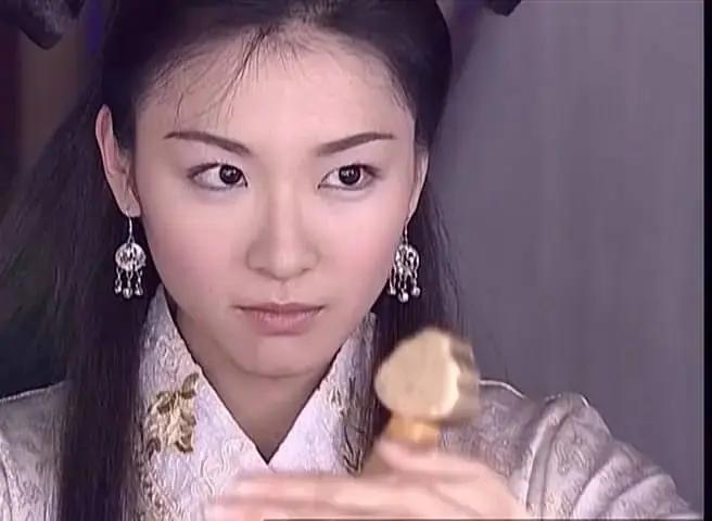 《风云》中活泼美丽的幽若 如今42岁颜值依然抗打