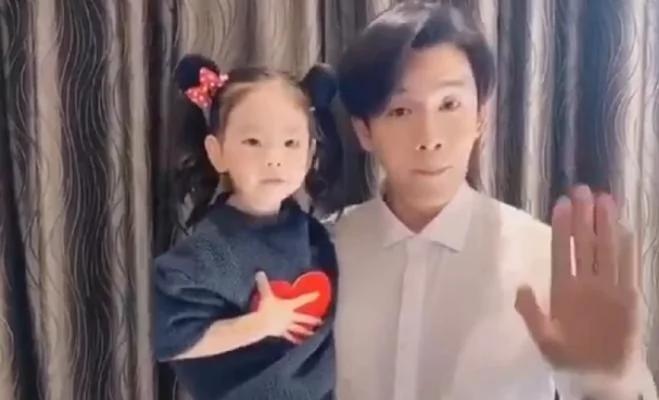 经超一家三口罕同框 3岁女儿有爸爸半人多高 小长腿优越星范十足