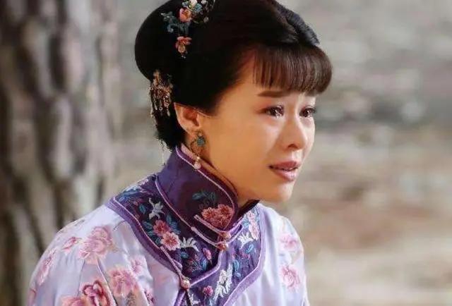 李乘德晒大儿子日常 3岁李奕霆被赞睫毛精 眉眼超像妈妈胡杏儿
