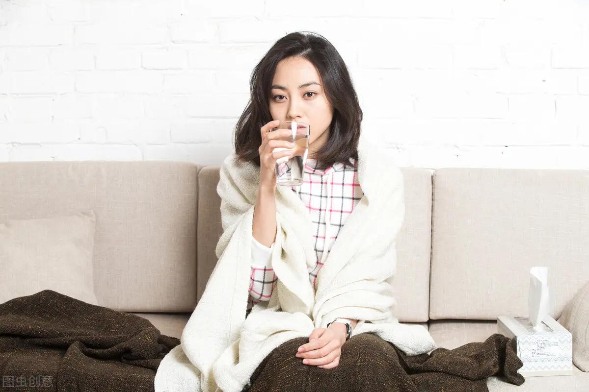 一顿吃伤 十顿喝粥!一遇感冒发烧就让喝粥 粥和生病真的搭吗?