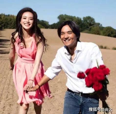 舒淇与冯德伦罕同框 亲密合照力破婚变传闻