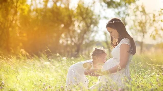 生孩子有多痛？試試女人分娩陣痛體驗