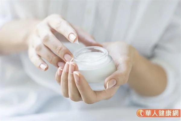 冬天富貴手痛又癢?中醫用喝的也能解決 注意5件事拒絕皮膚龜裂、疼痛 8 冬天富貴手痛又癢?中醫用喝的也能解決 注意5件事拒絕皮膚龜裂、疼痛