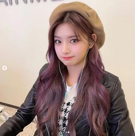 韩女团EVERGLOW两成员确诊!KPOP疫情连爆「同宿舍遭殃」