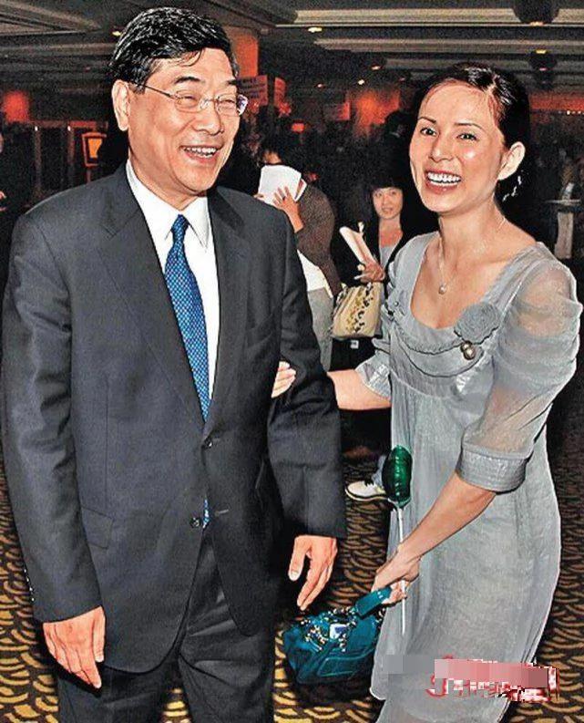 李若彤回应网友催婚:这是我的人生!