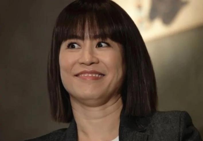 50岁宣萱搭档欧阳震华上节目 大赞对方说真心话 不像其他前辈