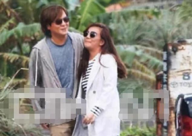 被求婚成功?梁静茹公开恋情后左手戴钻戒 自称要给未来的自己勇气