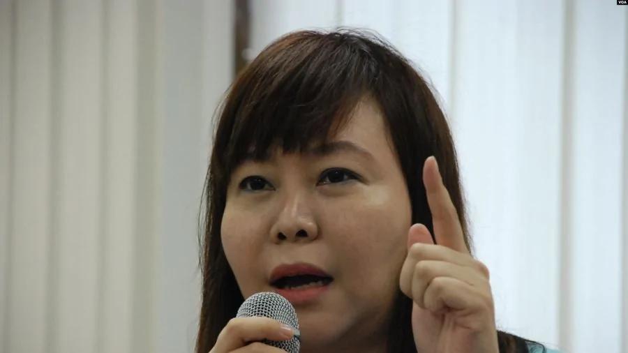 為中共站台 親共團體發起人李偲嫣猝死 諷刺周庭後遭現世報? 1 為中共站台 親共團體發起人李偲嫣猝死 諷刺周庭後遭現世報?