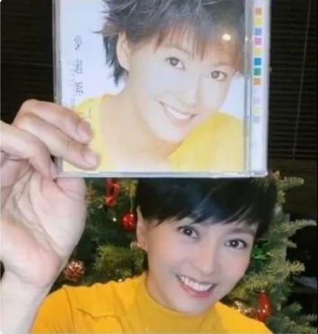 梁咏琪晒20年“对比照”网惊:岁月去哪了?