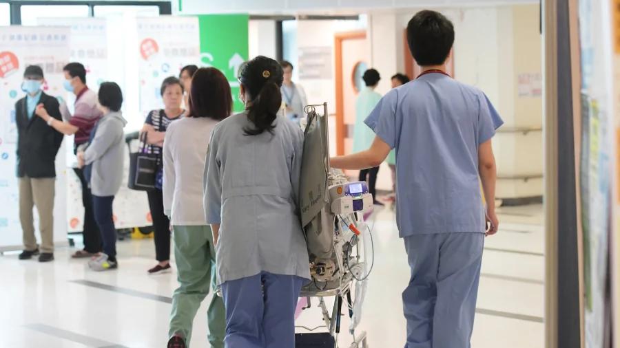 香港掀起「辭職潮」? 80名醫護拒向港共政權宣誓表忠 1 香港掀起「辭職潮」? 80名醫護拒向港共政權宣誓表忠