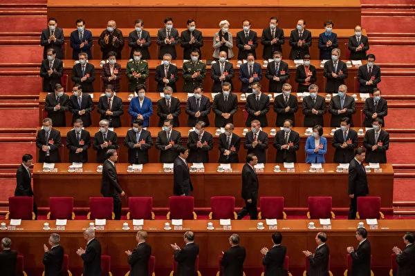 杨威：中共政治局会议避谈国际局势？