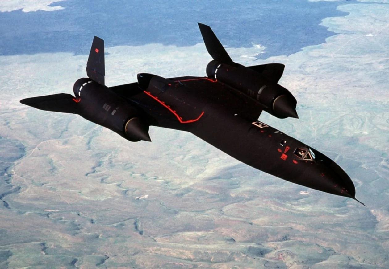 美軍最強間諜飛機！4000發飛彈沒傷毫毛 30多年從未被擊落的「黑鳥」【編譯】
