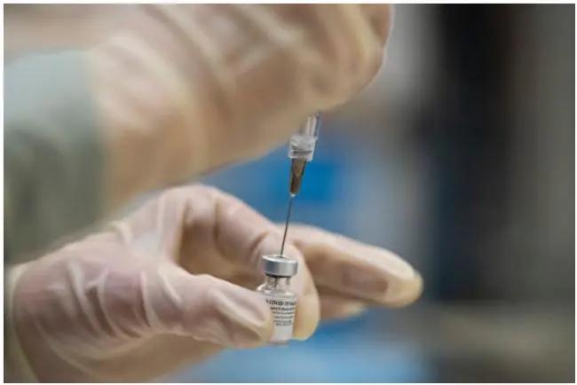 大陸備孕人員被逼打疫苗 中共官媒忽改口引不滿