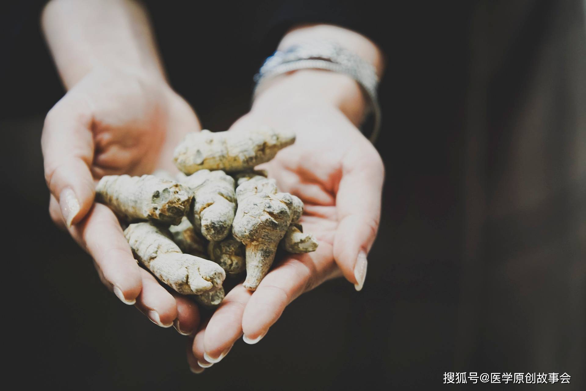 長期吃三七粉，身體不容易出現血栓？但兩類人卻一口都不能碰