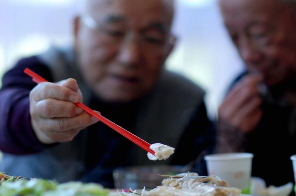 為什麼中國腦梗病人多？醫生忠告：和肥肉無關，廚房一物是禍首