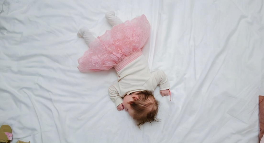孩子的睡姿和性格有關，性格影響睡姿，睡姿暗示性格，有科學依據