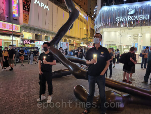 無懼港警鎮壓 六四燭光照亮香港