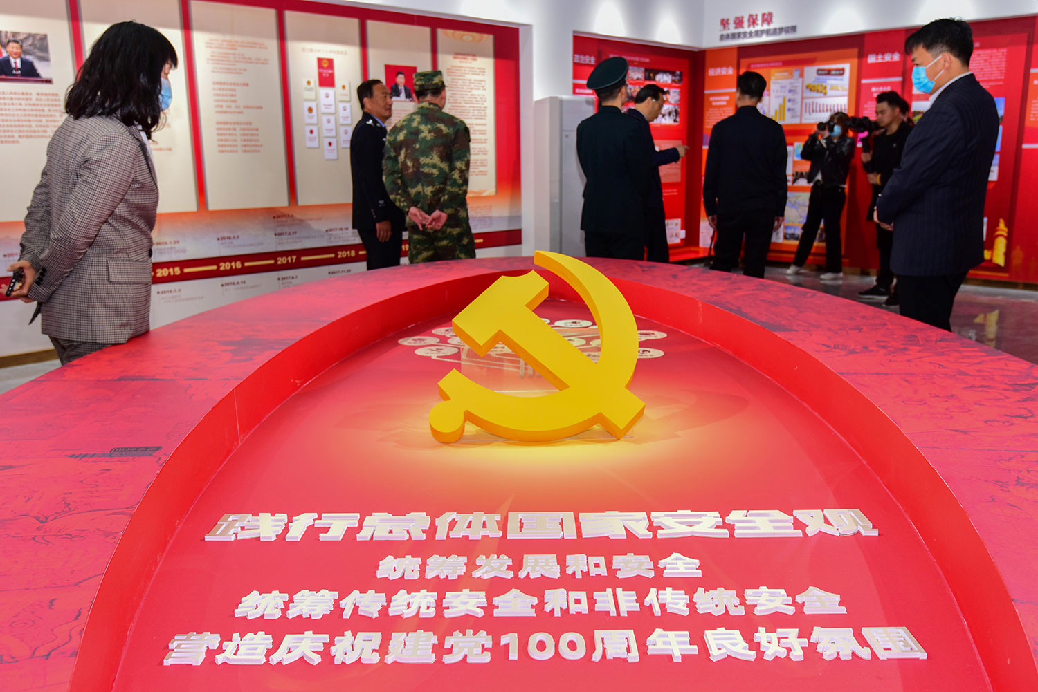 中共副外長稱「中共不是又一個蘇共」 學者析潛台詞
