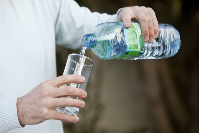 為什麼經常喝淨化器淨化過的水會讓身體缺乏微量元素？