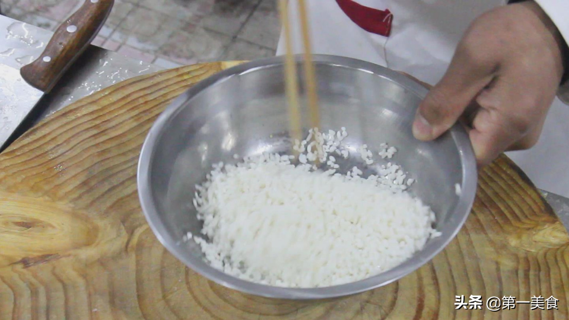 糯米排骨家常做法，不炒不炸，只需一蒸，營養又豐富
