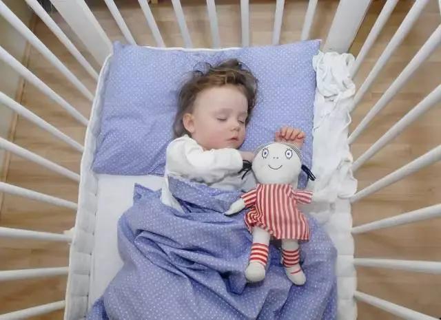 孩子睡觉有这4个小动作千万别忽视！越早重视越好(组图)