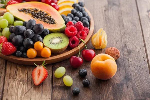 减肥记住4个时间点 水果挑对时间吃才能变瘦(图)