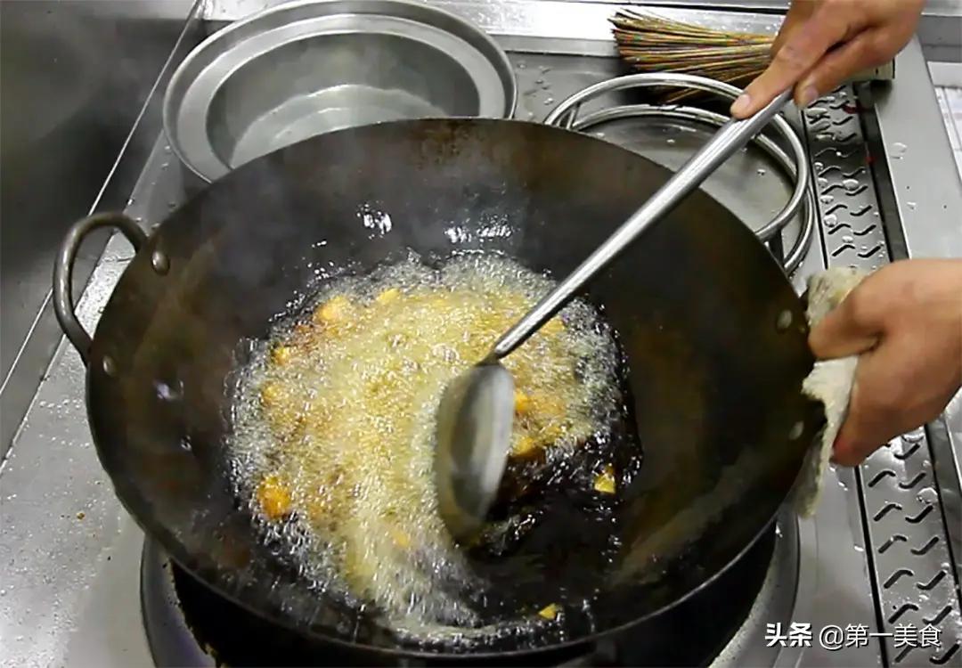 一个红薯，一块生姜，厨师长教你做姜丝红薯，外酥里糯，清甜好吃(图集)