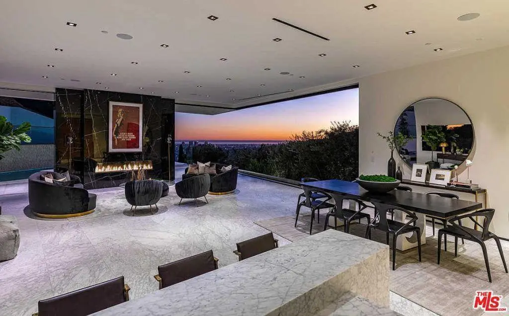 宋云帆在洛杉矶的富人区花1200万元为自己购置了一处豪宅。（MLS图片）