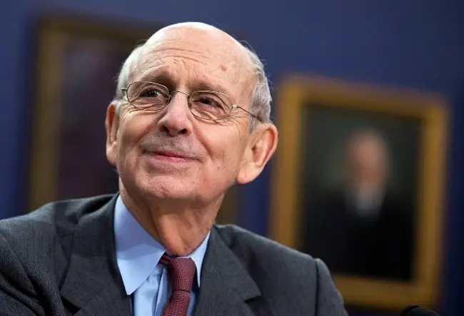 大法官Breyer為何此時退休？