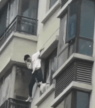 本想悄然去，不想天下聞：偷情男從37樓徒手爬下