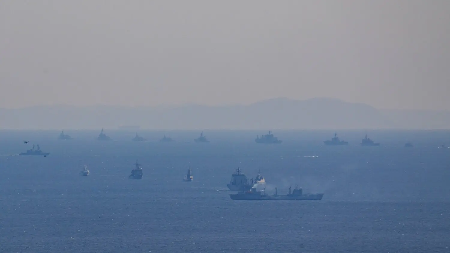 日本“国际阅舰式”12国参与 抗议中共海调船“侵”领海3小时