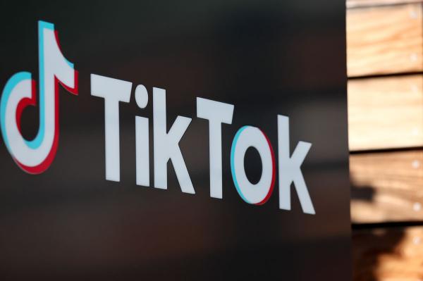 拜登考虑强制TikTok出售其美国业务