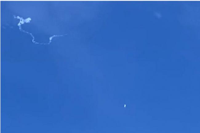 目击者描述中共气球被导弹击中过程