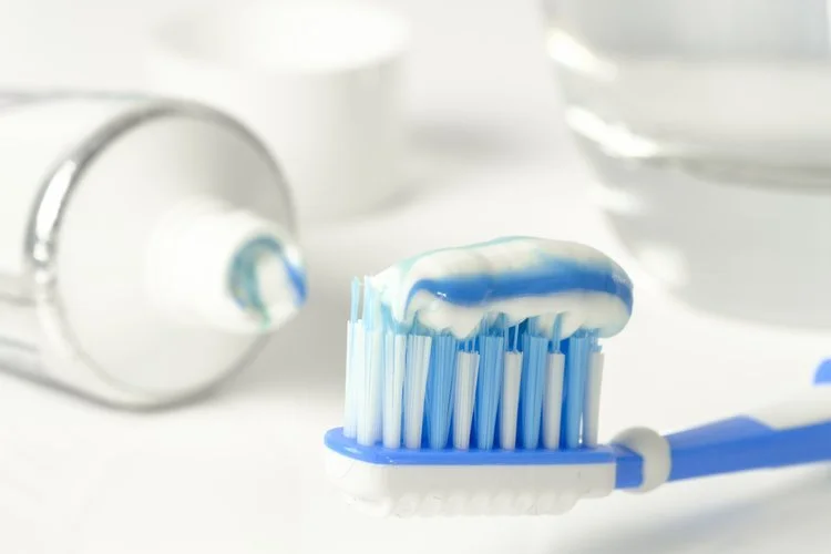 牙膏没选好，有致癌风险？2种牙膏不建议购买，可能含有毒性成分