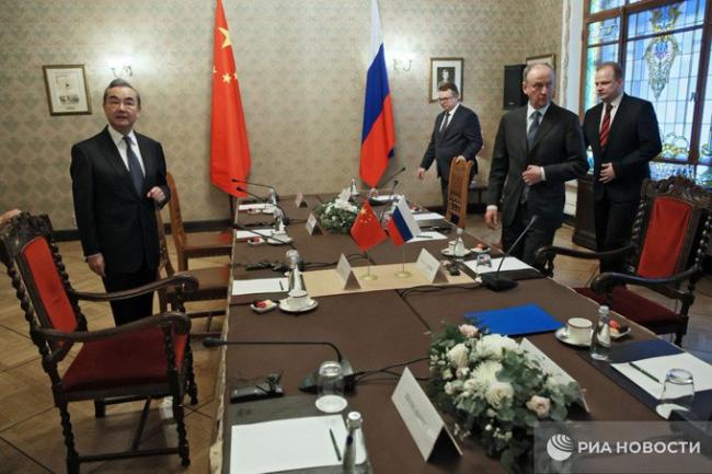 外媒敏銳發現，中國與俄高層交往時的稱謂都變了