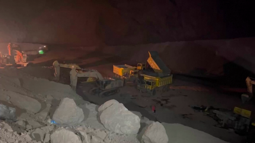内蒙古矿难：疯狂的煤矿生意下，失联的普通人们